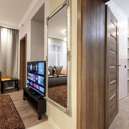 ריגה Parkcosylux Two Bedrooms Apart Free Parking מראה חיצוני תמונה