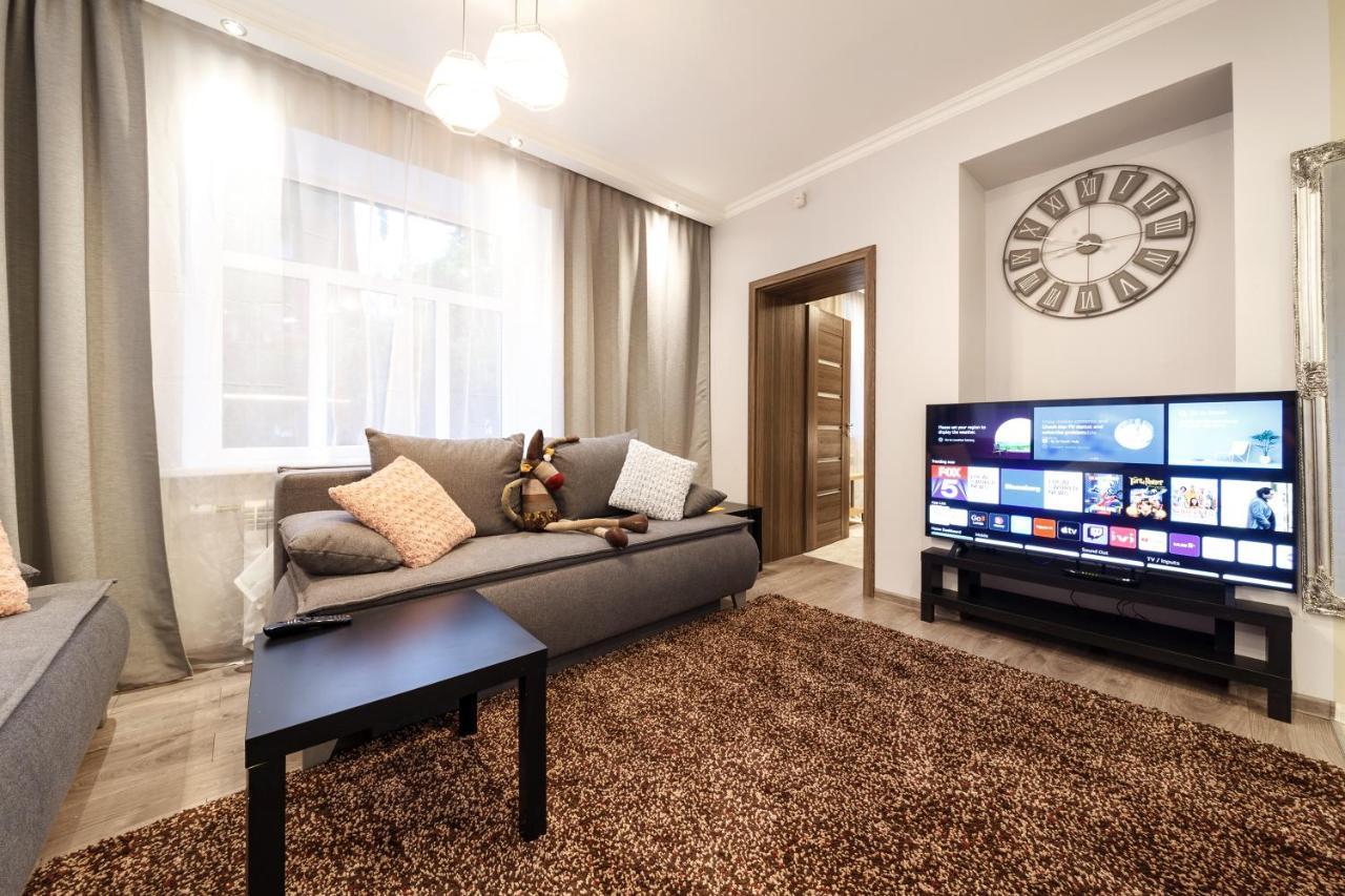 ריגה Parkcosylux Two Bedrooms Apart Free Parking מראה חיצוני תמונה