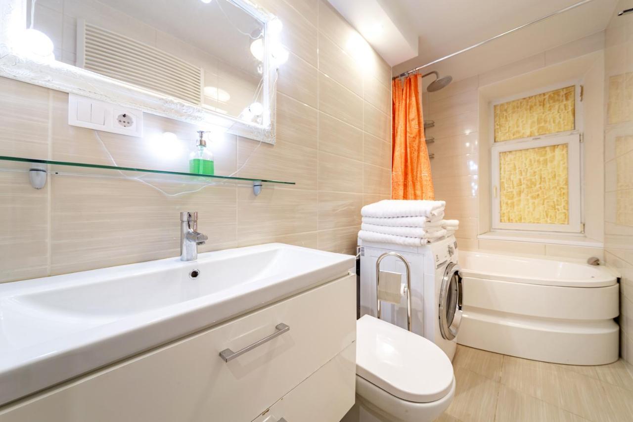 ריגה Parkcosylux Two Bedrooms Apart Free Parking מראה חיצוני תמונה