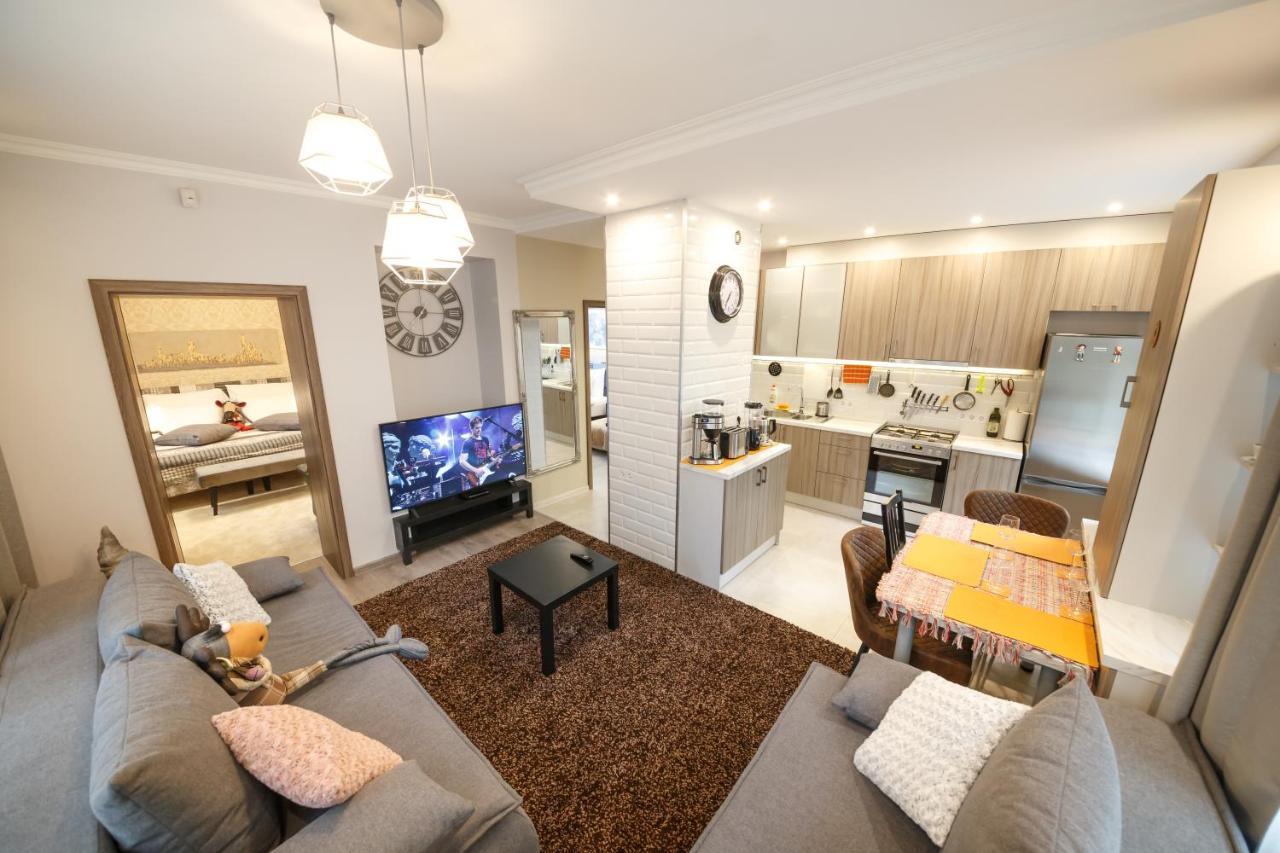 ריגה Parkcosylux Two Bedrooms Apart Free Parking מראה חיצוני תמונה